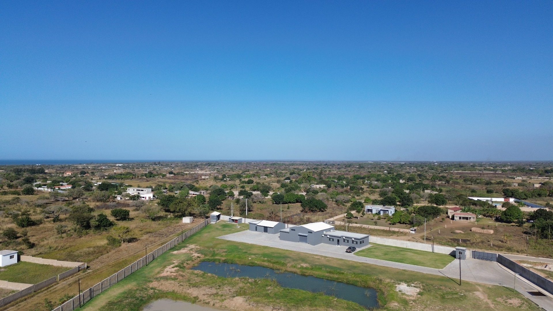 Estação de tratamento de água e escritórios